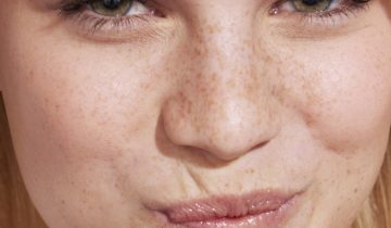 Le maquillage post-confinement frais et naturel qu’il vous faut, en 7 étapes