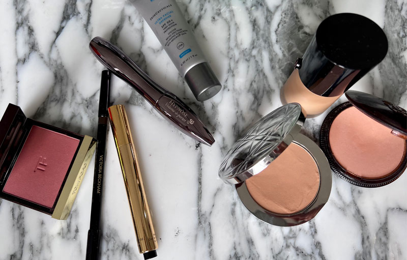 Quelsques produits de maquillage qui sont mal utilisés par beaucoup de monde, compilés par Loiuse Wittlich, maquilleuse pro et coach beauté